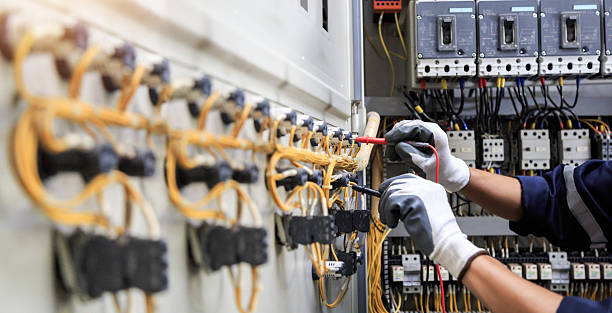 Professional Electrician technician working in Staunton city County, VA